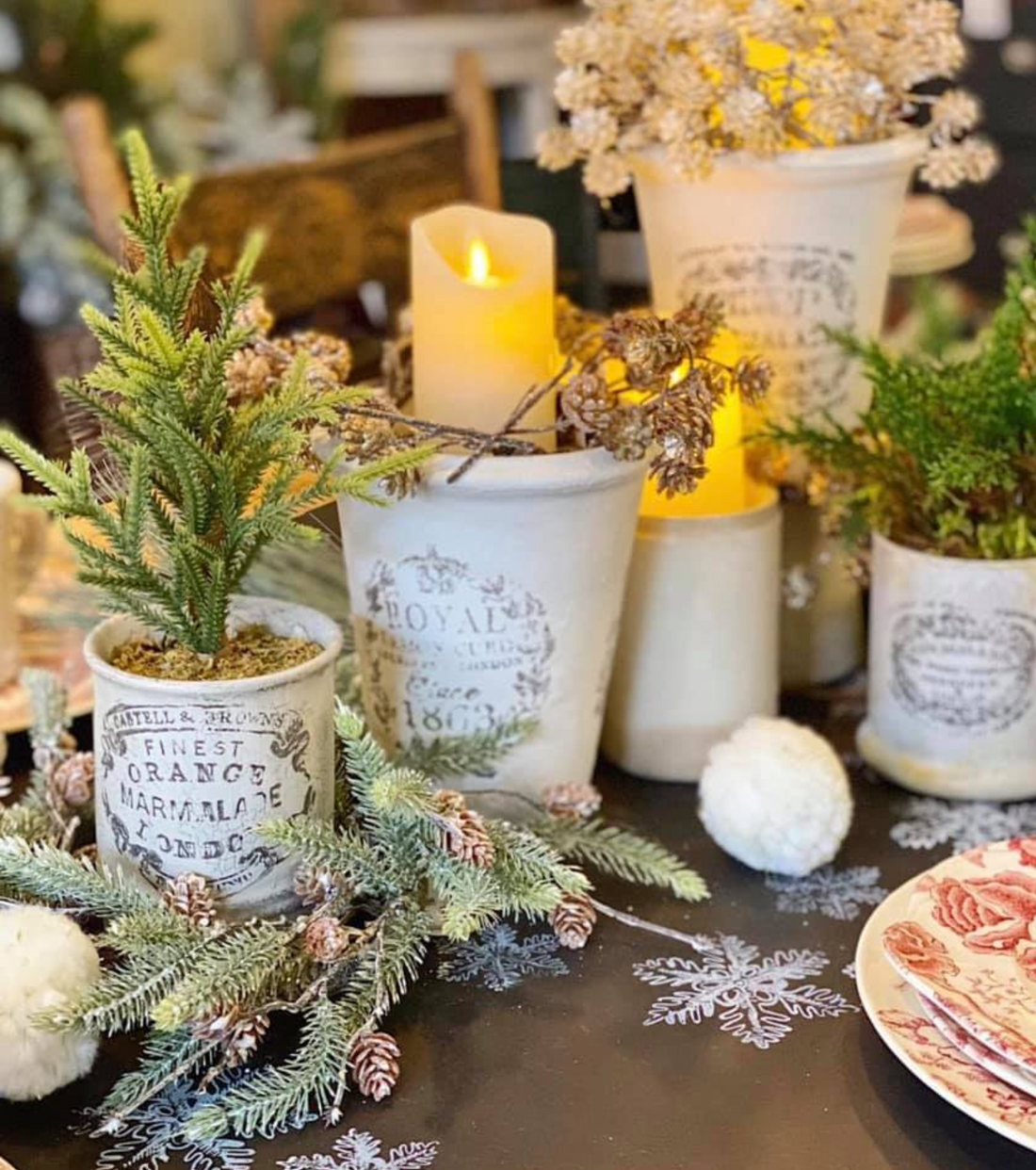 12 DIY Christmas Table Decor Ideas You Can Make with IOD