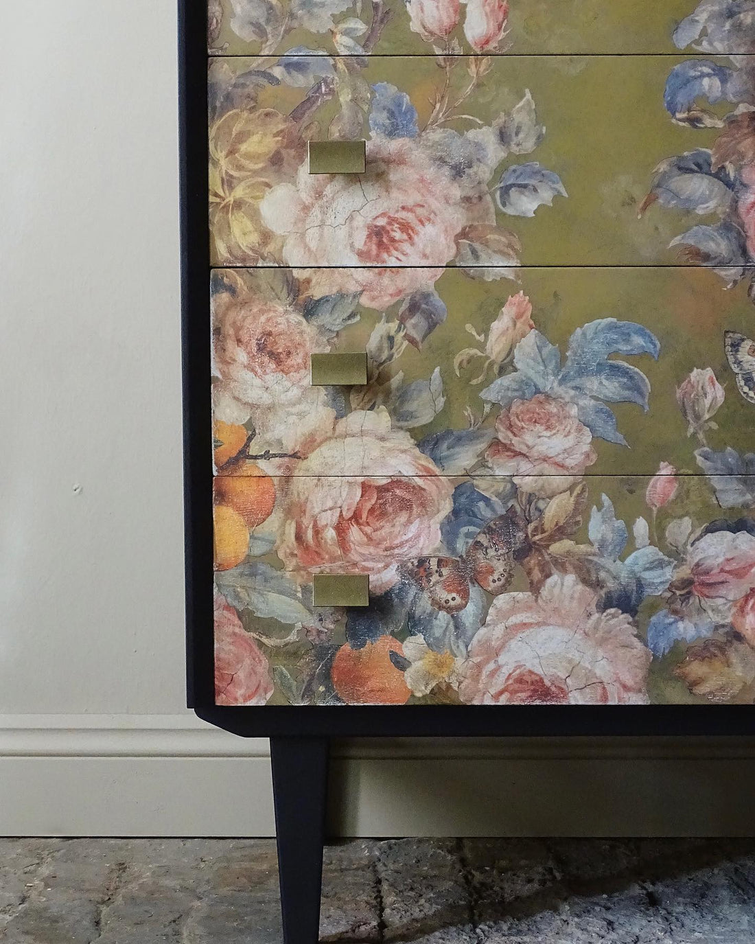 Read How Painting Saved This Mid-Century Modern Dresser IOD Public Read How Painting Saved This Mid-Century Modern Dresser IOD Public