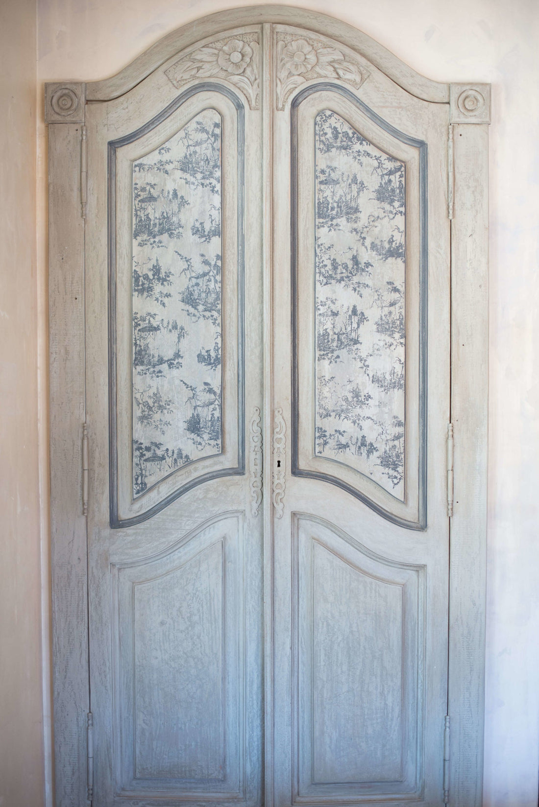 IOD_Decor_Stamp_French_Armoire