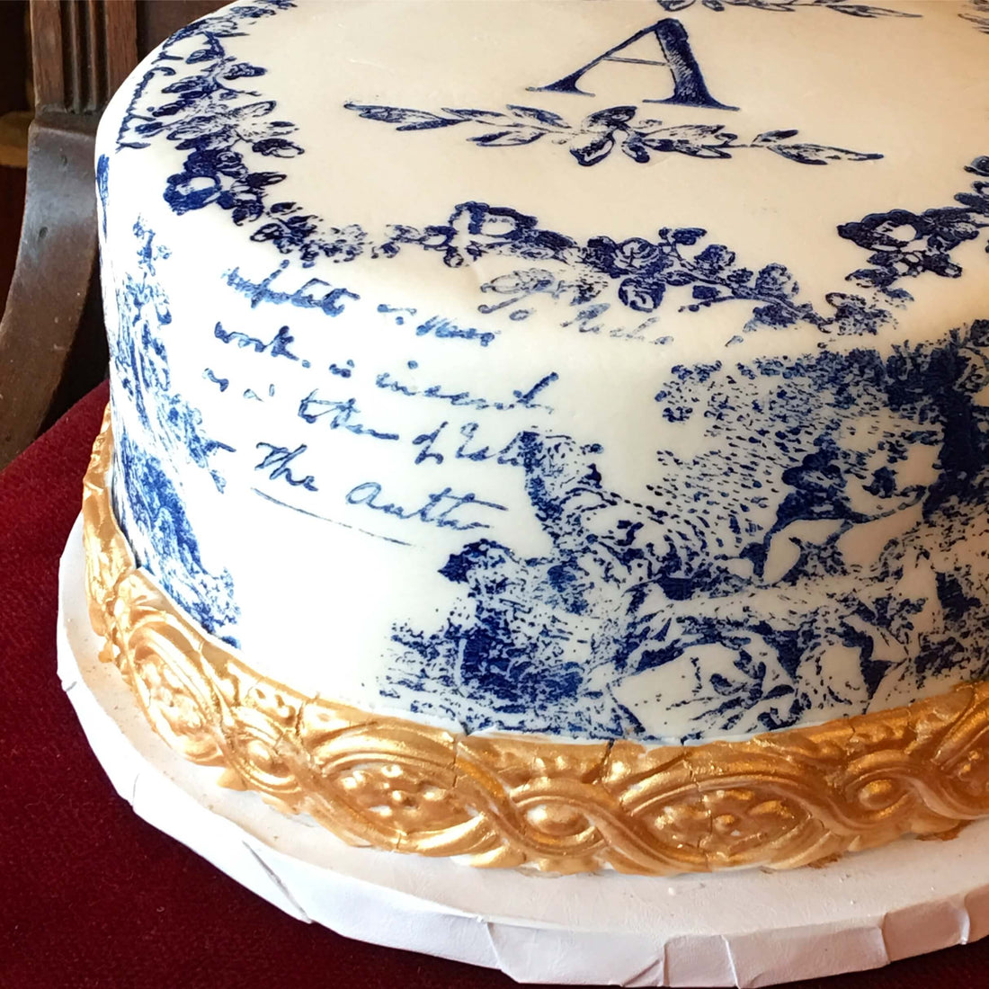 stamped_moulds_toile_cake
