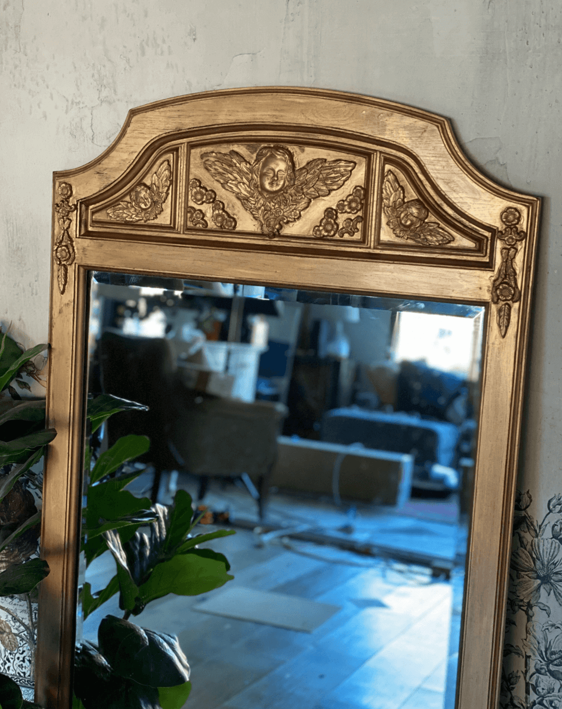 DIY Mirror Frame Makeover - How to Make a Cheap Mirror Look Expensive