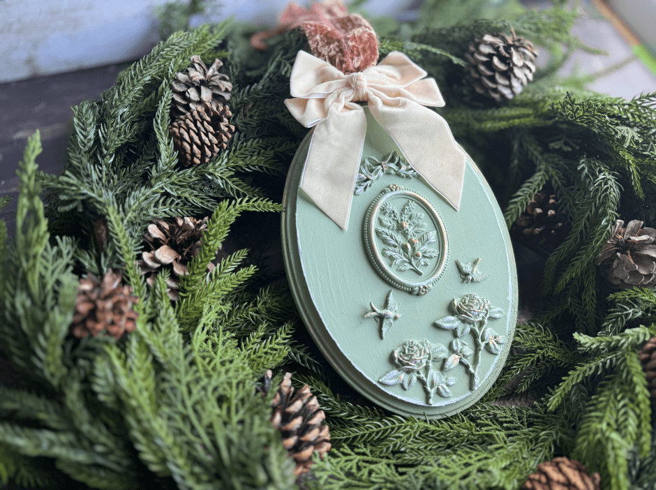 Craft a Charming Christmas Door Hanger with IOD Moulds