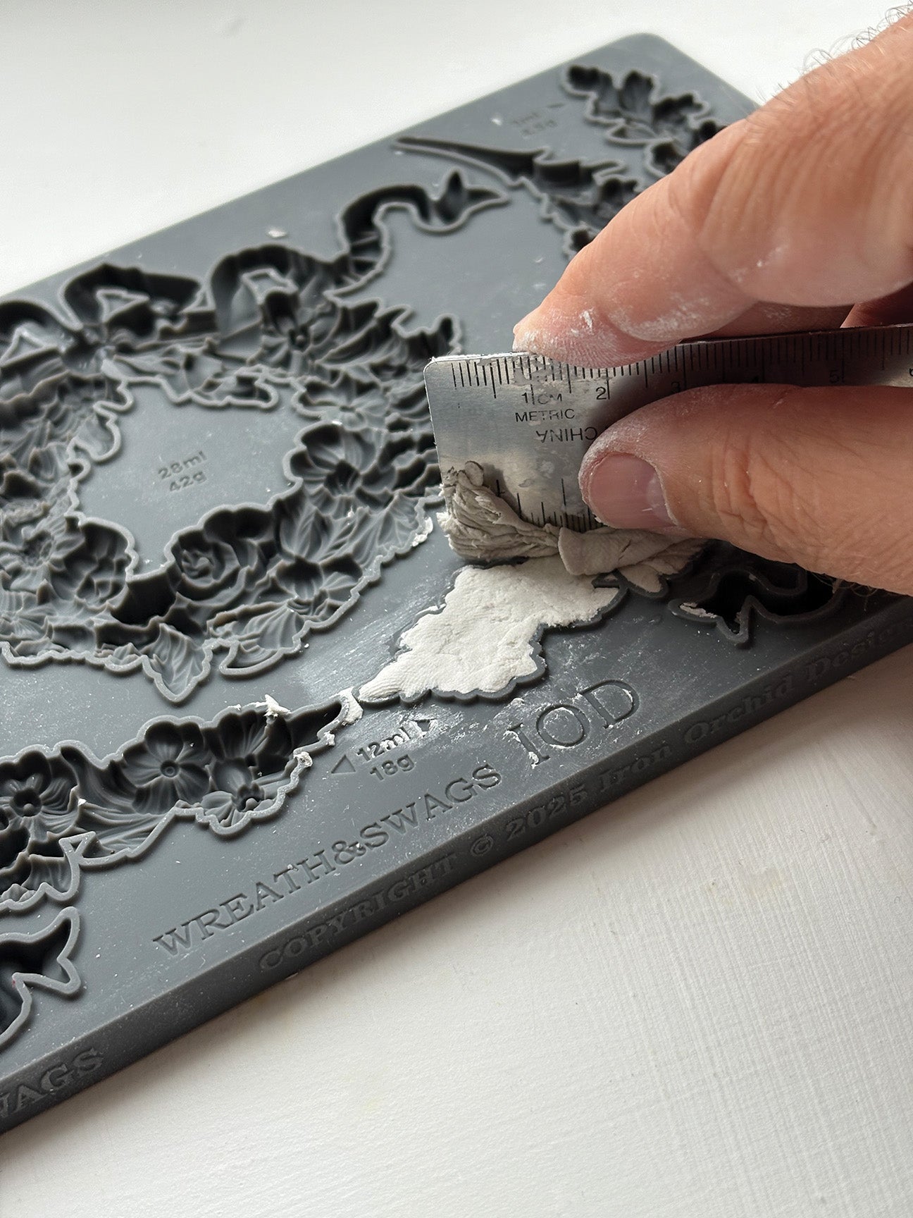 Wreath & Swags 6x10 IOD Mould